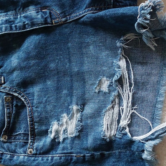 AE 💋12s - Picture 3 of 16